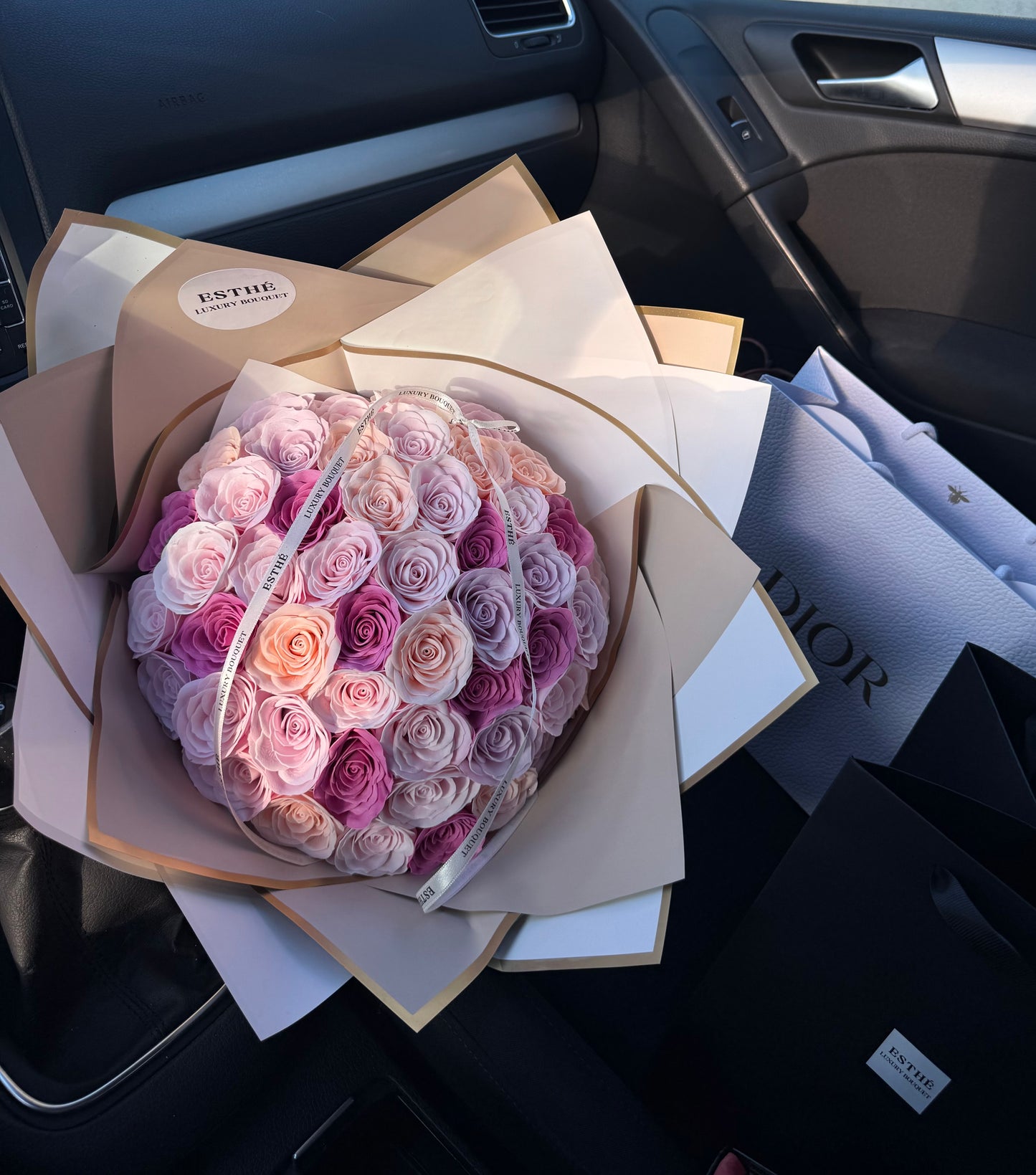 Eternal Touch Luxury Bouquet - Buchet trandafiri eterni