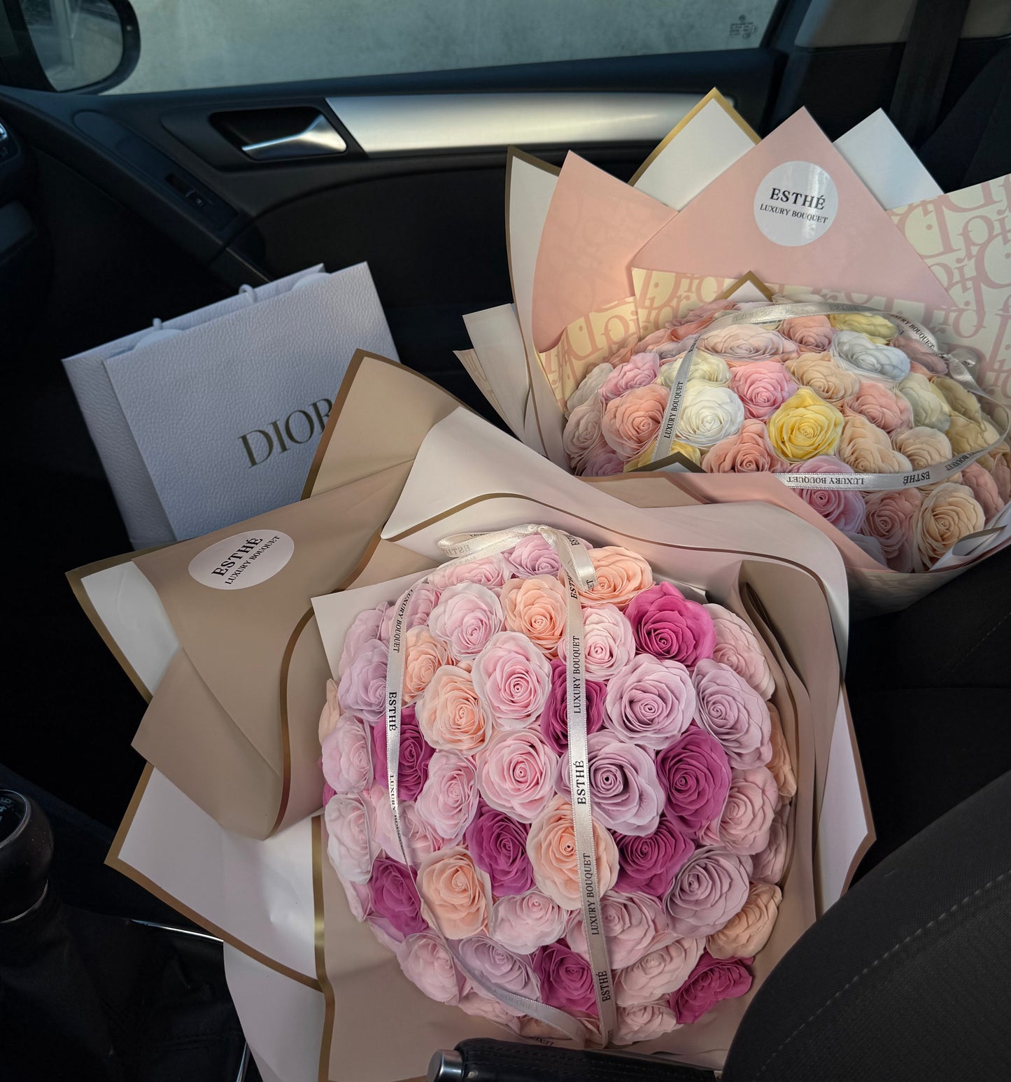 Eternal Touch Luxury Bouquet - Buchet trandafiri eterni