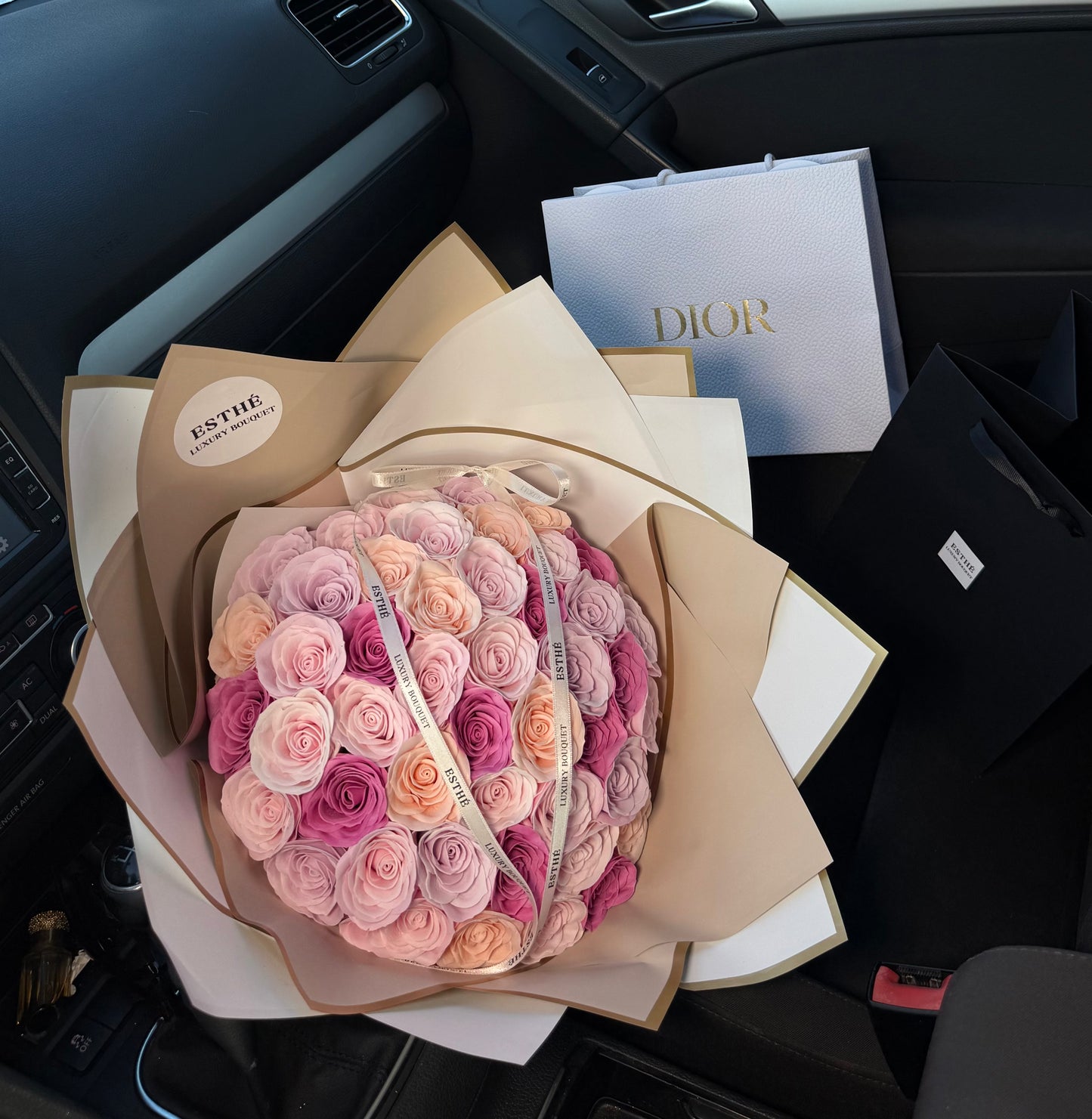 Eternal Touch Luxury Bouquet - Buchet trandafiri eterni
