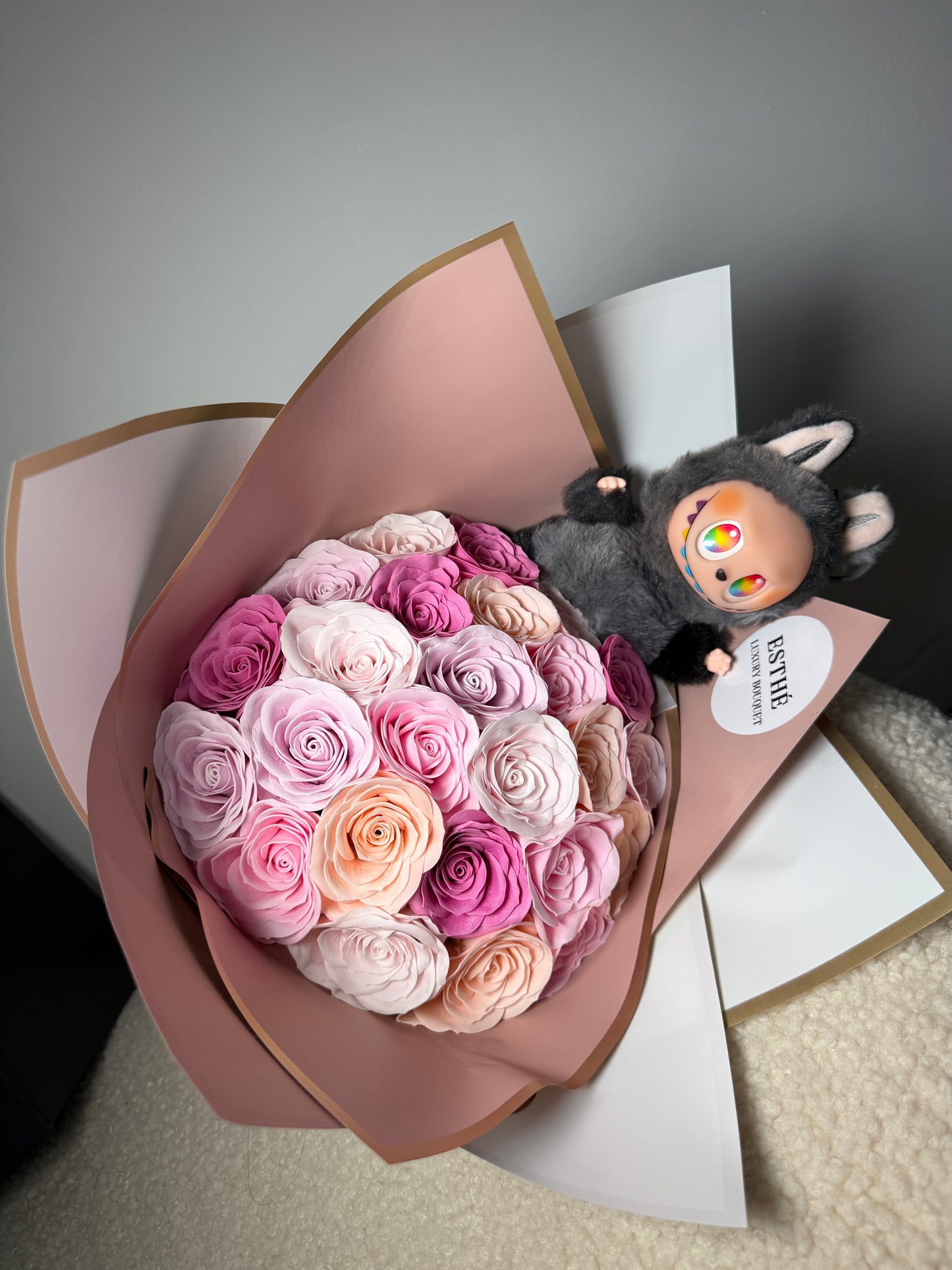 Labubu Luxury Bouquet - Buchet trandafiri eterni