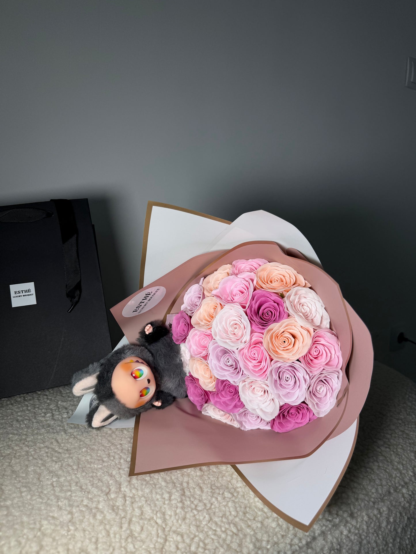 Labubu Luxury Bouquet - Buchet trandafiri eterni