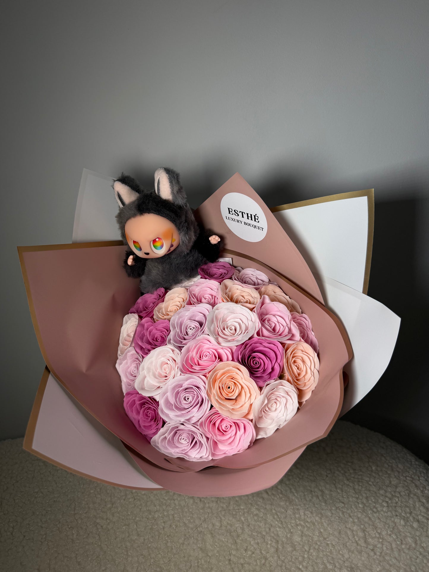 Labubu Luxury Bouquet - Buchet trandafiri eterni