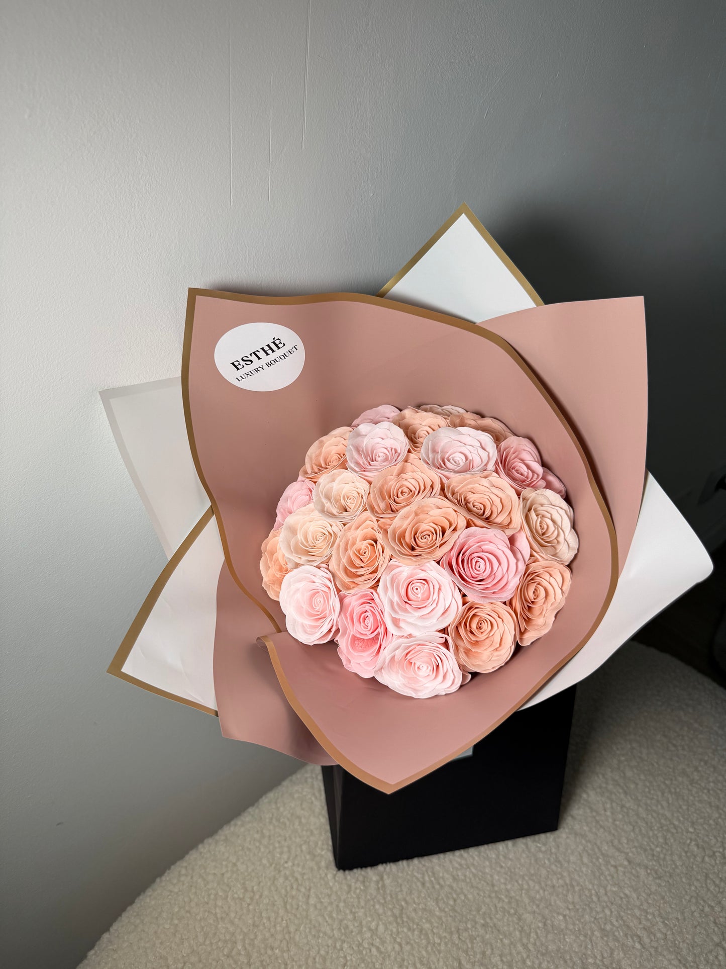 Forever Yours Luxury Bouquet - Buchet trandafiri eterni