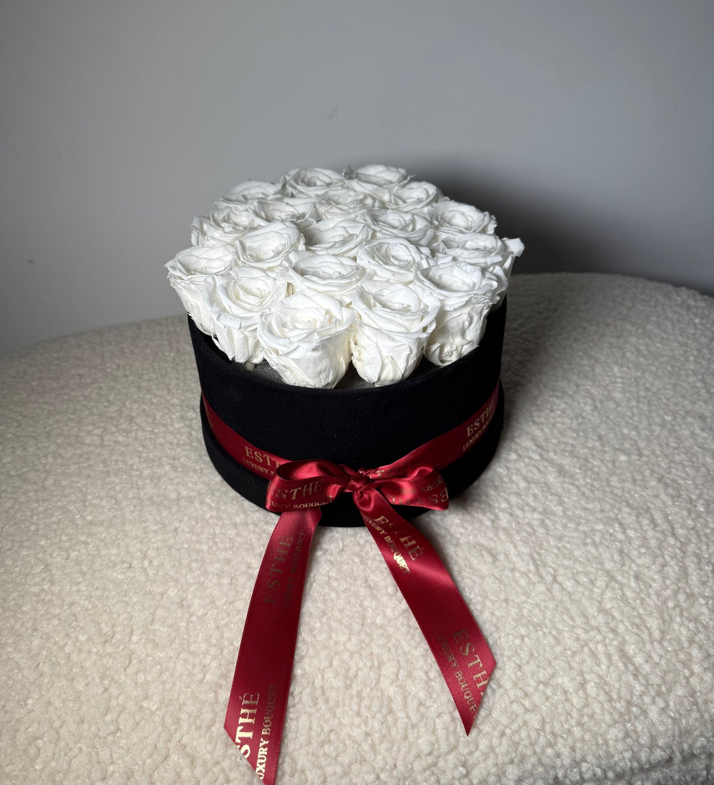 Trandafiri criogenati in cutie Luxury ESTHÉ - Royal Roses PREMIUM