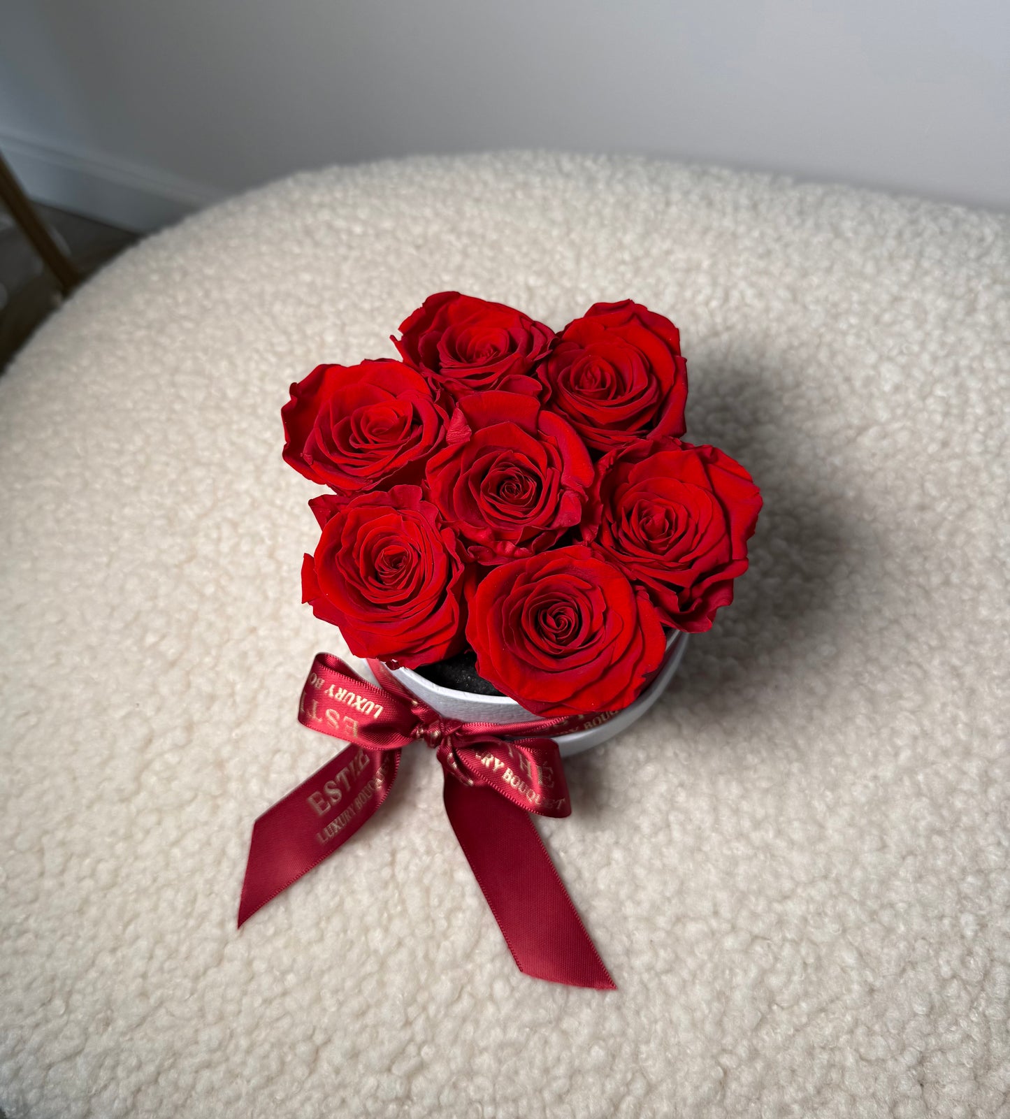 Trandafiri criogenati in cutie Luxury ESTHÉ - Royal Roses