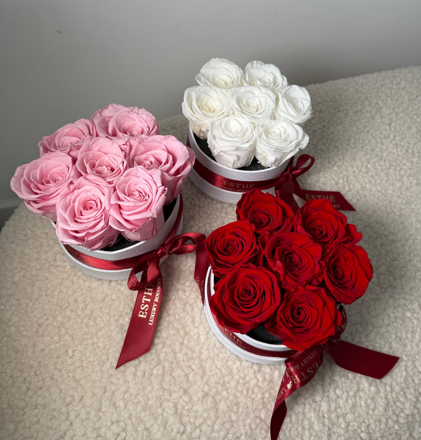 Trandafiri criogenati in cutie Luxury ESTHÉ - Royal Roses