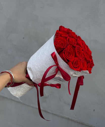 Infinity Royal Roses - Buchet trandafiri criogenati