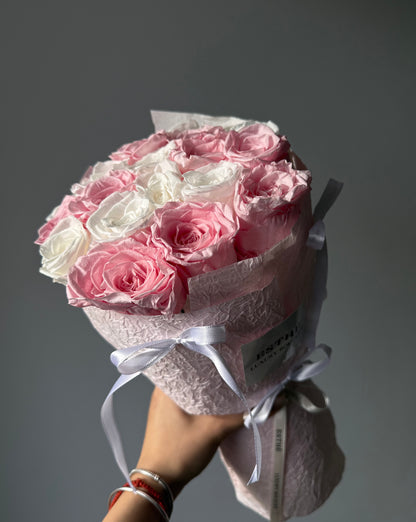 Infinity Royal Roses - Buchet trandafiri criogenati