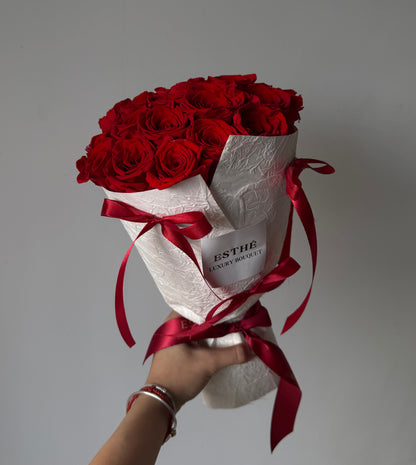 Infinity Royal Roses - Buchet trandafiri criogenati