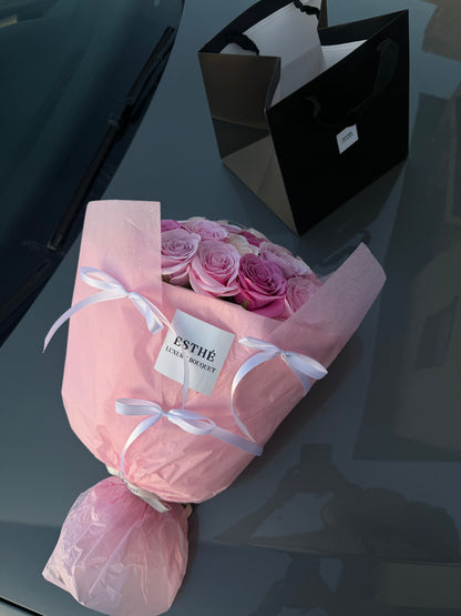 Velvet Rose Luxury ESTHÉ- Buchet trandafiri premium