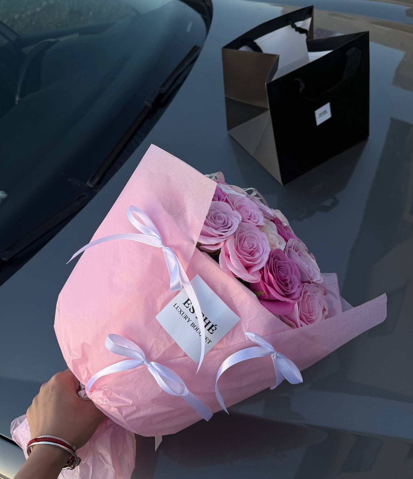 Velvet Rose Luxury ESTHÉ- Buchet trandafiri premium