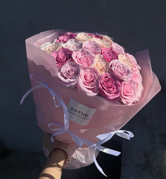 Velvet Rose Luxury ESTHÉ- Buchet trandafiri premium