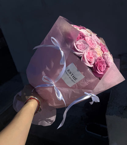 Velvet Rose Luxury ESTHÉ- Buchet trandafiri premium