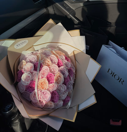 Eternal Touch Luxury Bouquet - Buchet trandafiri eterni