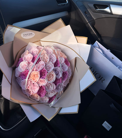 Eternal Touch Luxury Bouquet - Buchet trandafiri eterni