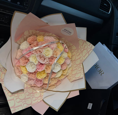 Eternal Touch Luxury Bouquet - Buchet trandafiri eterni