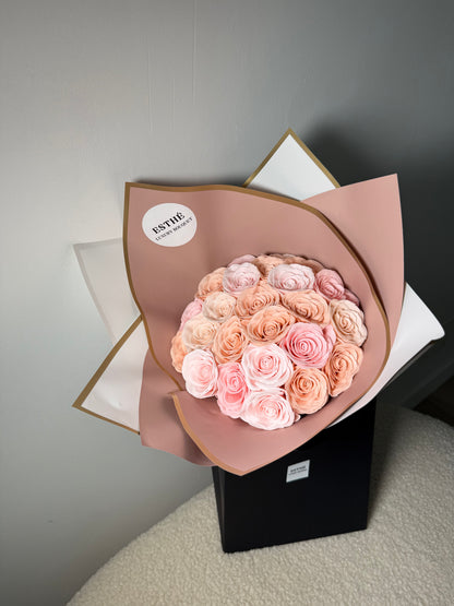 Forever Yours Luxury Bouquet - Buchet trandafiri eterni