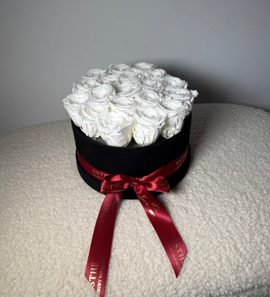 Trandafiri criogenati in cutie Luxury ESTHÉ - Royal Roses PREMIUM