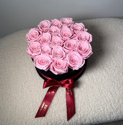 Trandafiri criogenati in cutie Luxury ESTHÉ - Royal Roses
