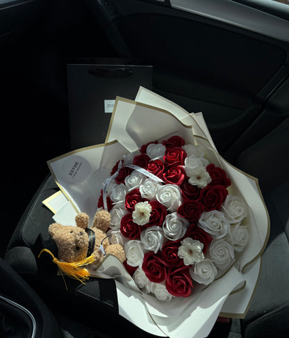 Buchet Absolvire - Blush Graduation Bouquet ESTHE