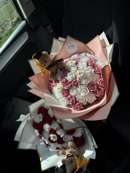 Buchet Absolvire - Blush Graduation Bouquet ESTHE
