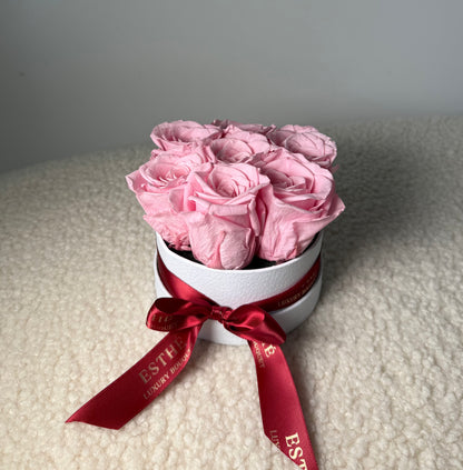 Trandafiri criogenati in cutie Luxury ESTHÉ - Royal Roses