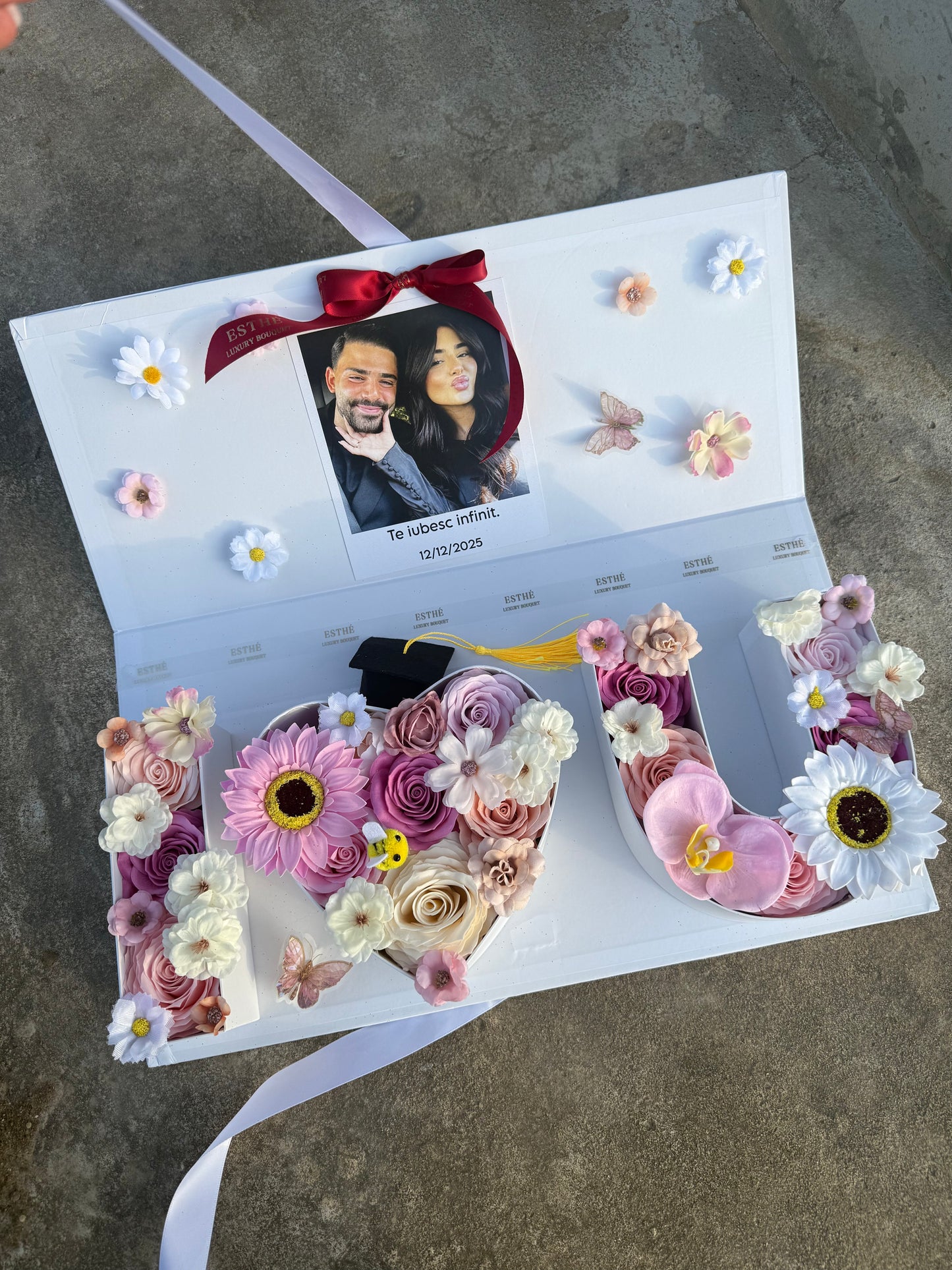Love Signature Box Graduation ESTHE - Cutie premium Absolvire 'Te iubesc'
