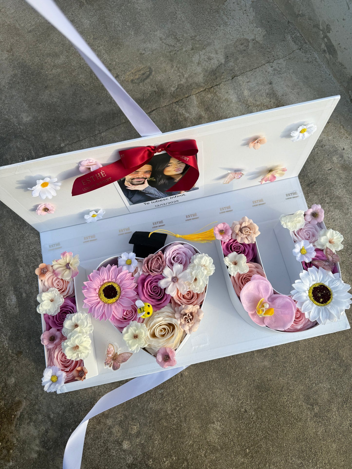 Love Signature Box Graduation ESTHE - Cutie premium Absolvire 'Te iubesc'
